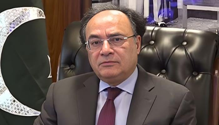 Finance Minister Muhammad Aurangzeb speaking at the maritime conference, November 4, 2025. — Screengrab via Geo News