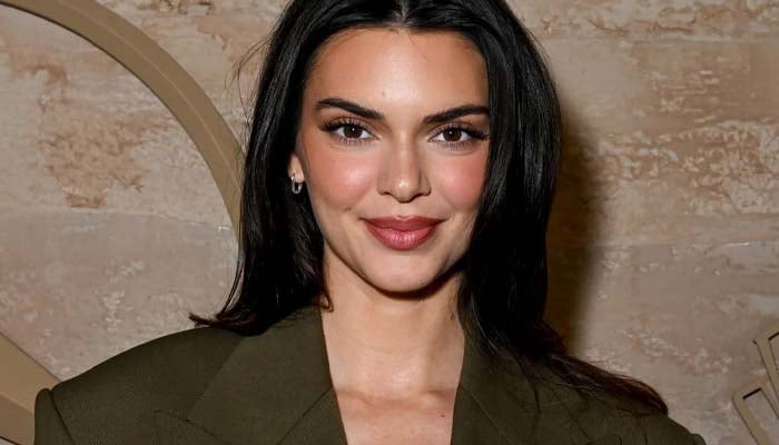 Kendall Jenner marks 30th birthday with beach party
