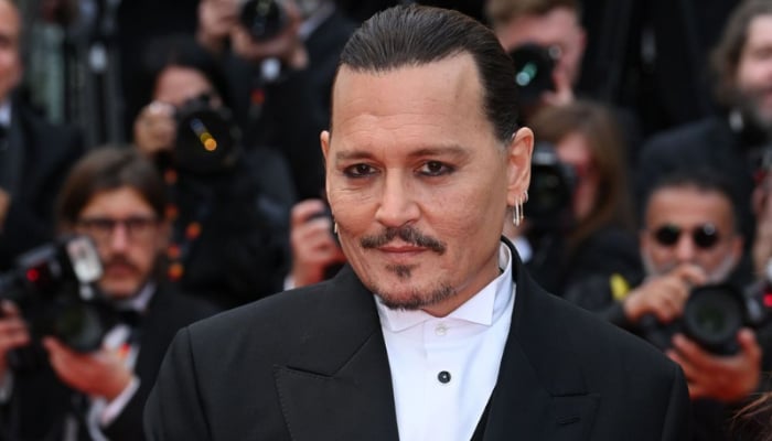 Johnny Depp could be driven out of England by angry neighbors