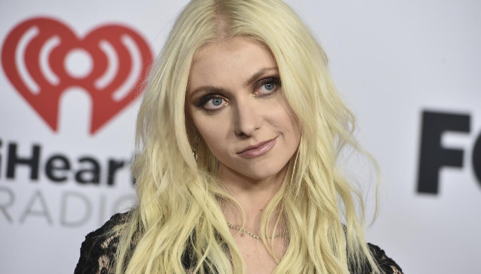 Taylor Momsen recalls tough Gossip Girl exit