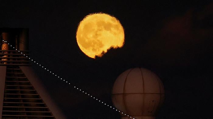 Beaver Moon: Pakistan witnesses 2025's first and brightest supermoon