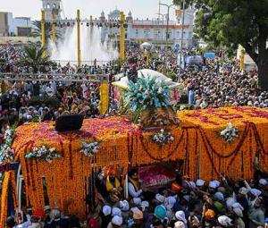 Indian pilgrims find 'warm welcome' in Pakistan despite tensions
