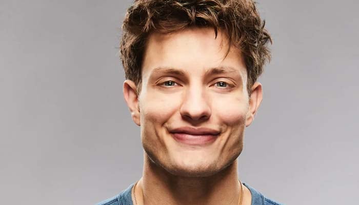 Matt Rife expands his Stay Golden Tour with new shoes