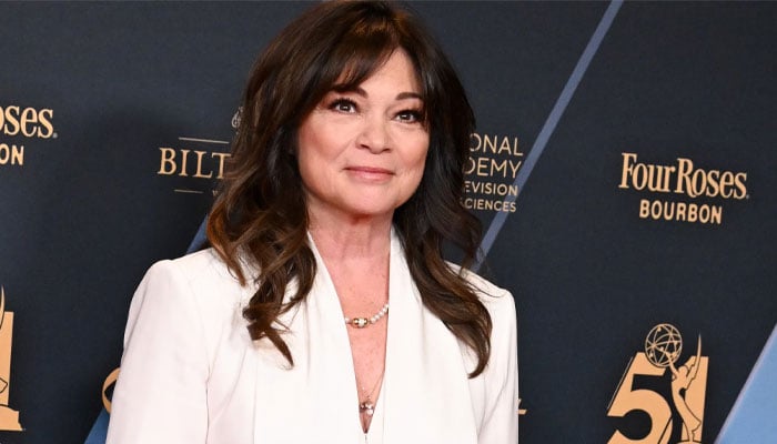 Valerie Bertinelli debuts dramatic blonde look