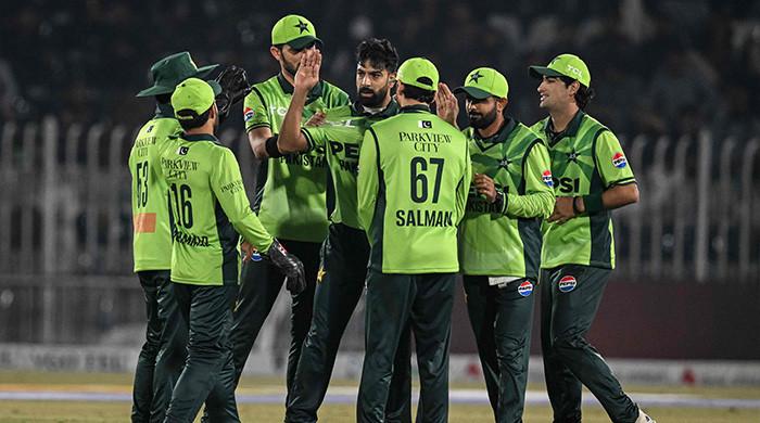 Pakistan defeat Sri Lanka by six runs in ODI series opener