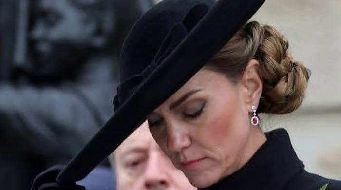 Kate Middleton stuns in black outfit as she pays homage to fallen heroes 