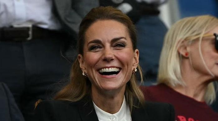 Kate Middleton wins hearts with latest appearance 