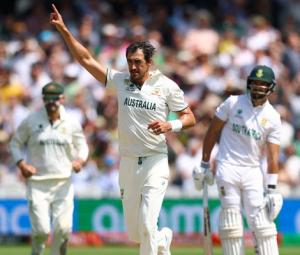 Australia's Starc wants spicy Ashes wickets, not five-day tests