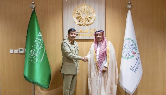 Chief of General Staff (CGS) Lieutenant General Syed Aamer Raza meets Royal Saudi Armed Forces Chief of General Staff General Fayyadh Bin Hameed Al-Rowaily, Riyadh, Saudi Arabia, November 14, 2025. — ISPR