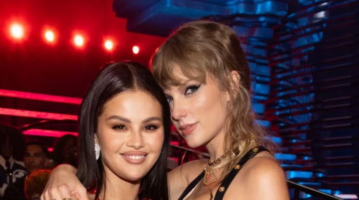 Taylor Swift mapping 'grand wedding' unlike BFF Selena Gomez: Source