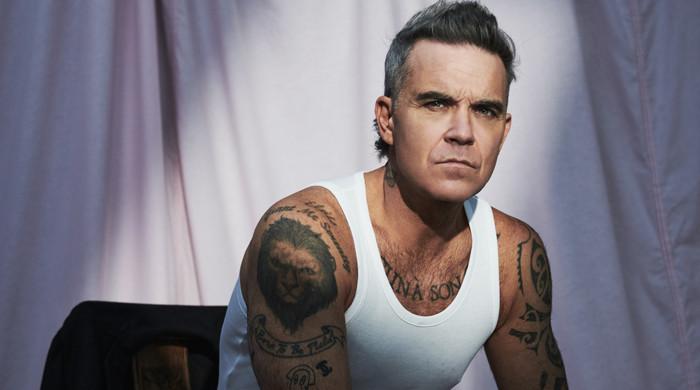 Robbie Williams reveals fear of blindness
