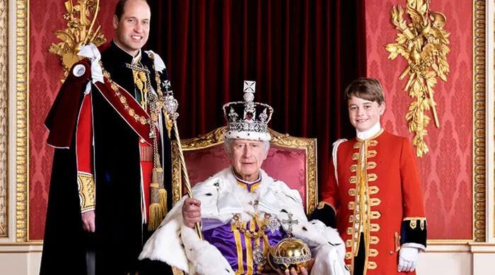 'Weak' King Charles finally agrees to cede power to Prince William