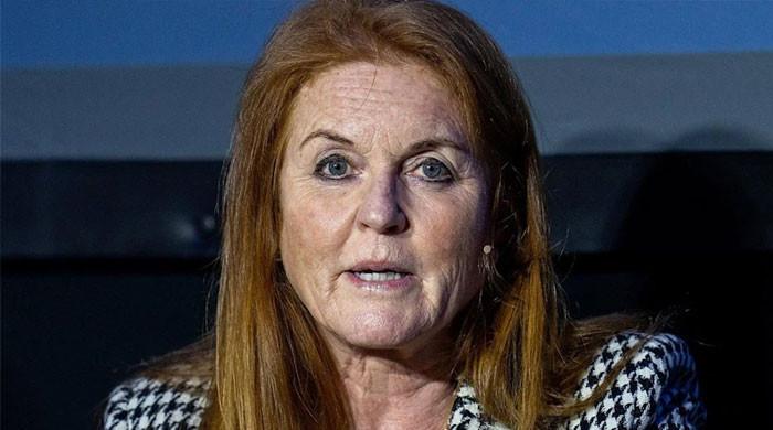 Sarah Furguson develops a death wish as she pickles her organs