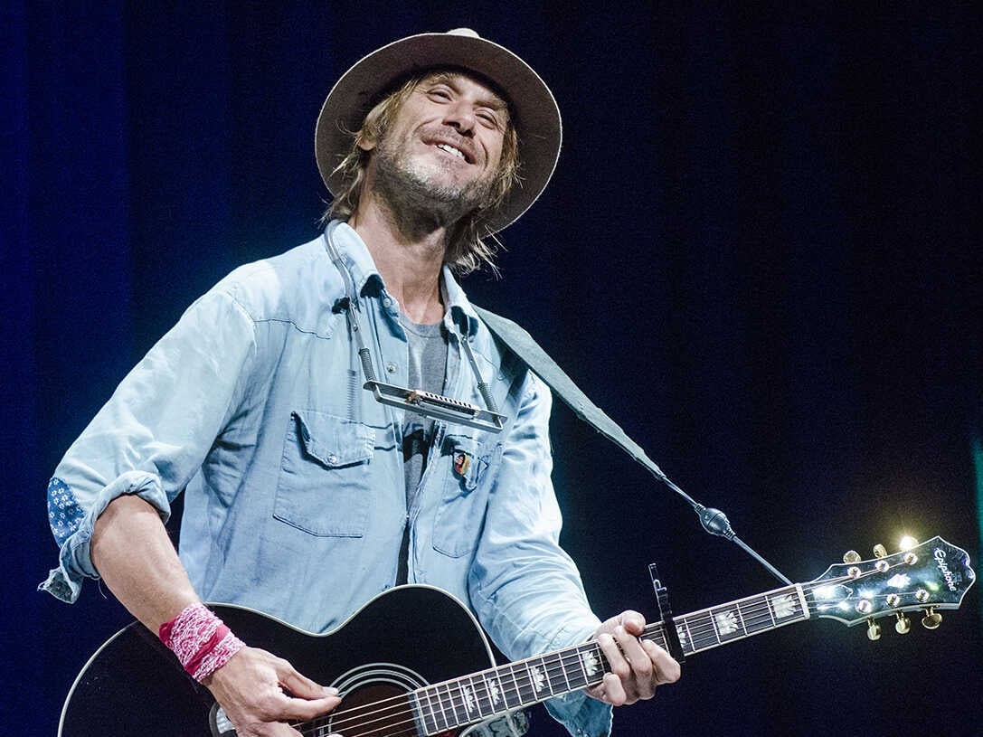 Todd Snider dies after pneumonia complications