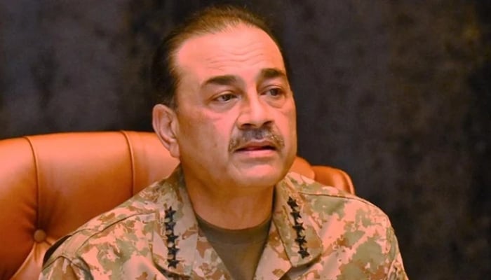 Chief of Army Staff Field Marshal Syed Asim Munir interacting with participants of Hilal Talks at the Army Auditorium on May 29, 2025. — ISPR