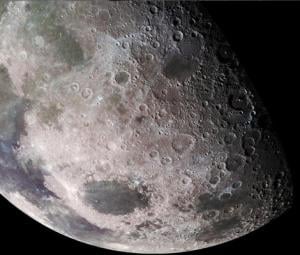Rising Moon missions pose collision risks, experts warn