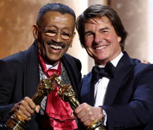 Watch red carpet looks from Tom Cruise, Dolly Parton & more: Watch