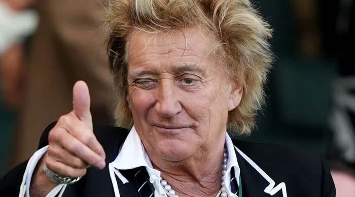 Rod Stewart sparks fears for his health and marriage