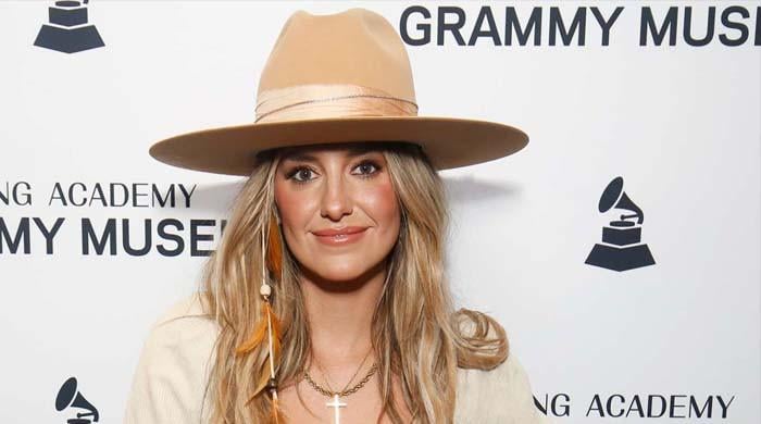 Lainey Wilson wins big at the 2025 Country Music Awards