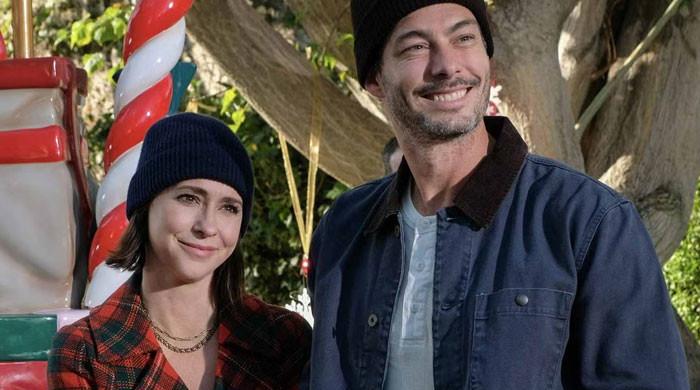 Jennifer Love Hewitt drops rare pics to mark her 12th wedding anniversary