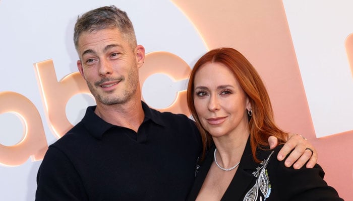 Jennifer Love Hewitt marks 12th anniversary with Brian Hallisay