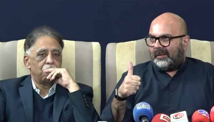 Pakistan Tehreek-e-Insaf (PTI) leader Taimur Khan Jhagra (right) speaks during press conference along with former Sindh Governor Muhammad Zubair Umar in Islamabad, November 22, 2025. — Screengrab via YouTube/Geo News