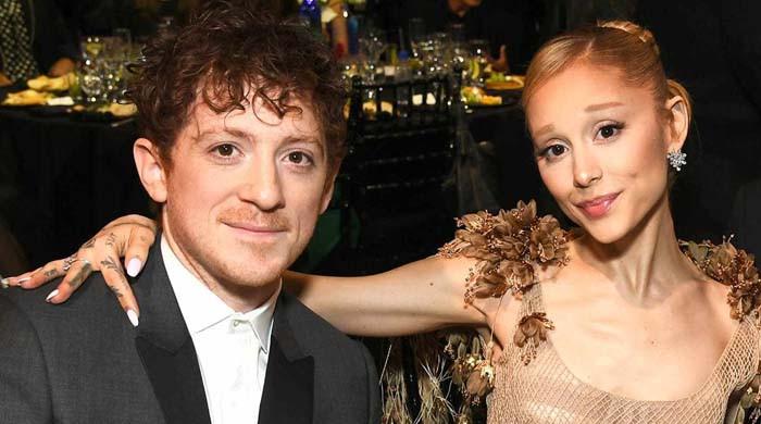 Ethan Slater sparks Ariana Grande break up rumors with cold move