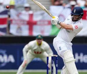 Duckett, Pope put England in charge of Ashes opener