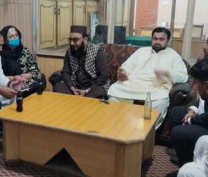 Polish woman marries Pakistani man after social media friendship