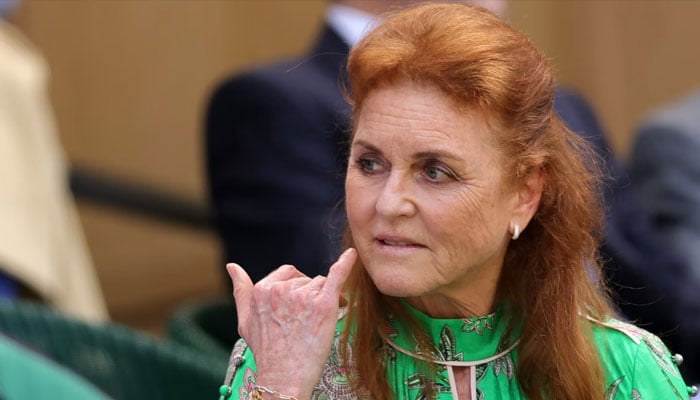 Sarah Fergusons moving situation changes again: ‘Beatrice vs Eugenie