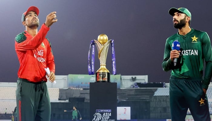 Bangladesh A and Pakistan Shaheens captains at the toss for the final of the Asia Cup Rising Stars 2025 at West End Park International Cricket Stadium, Doha, November 23, 2025. — ACC