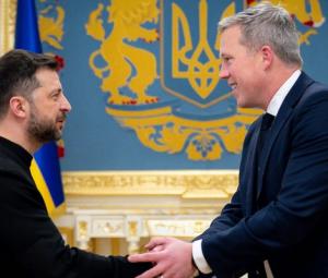 Western powers demand revisions to US plan as Ukraine deliberates