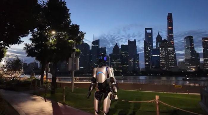 Chinese humanoid robot's three-day walk sets world record