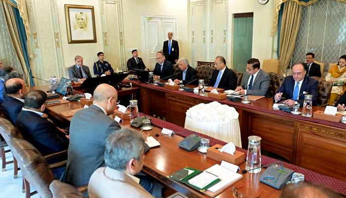 Prime Minister Shehbaz Sharif is chairing a meeting on the briefing by the Working Group on the Export Sector on November 24, 2025. — PID