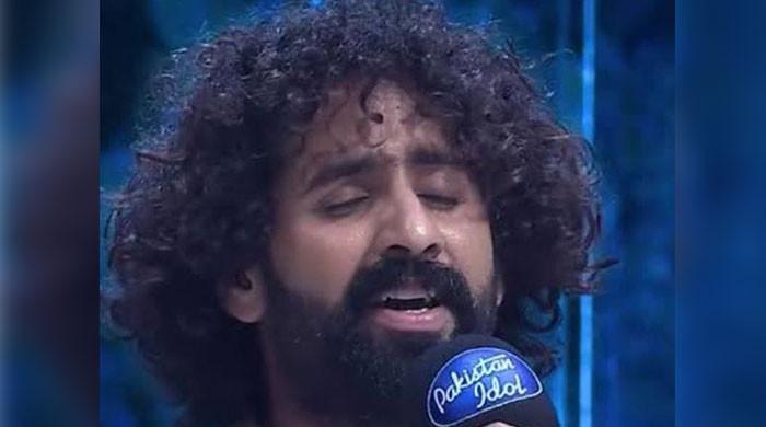 Dera Ghazi Khan's Nabeel Abbas shines in 'Pakistan Idol' Top 16