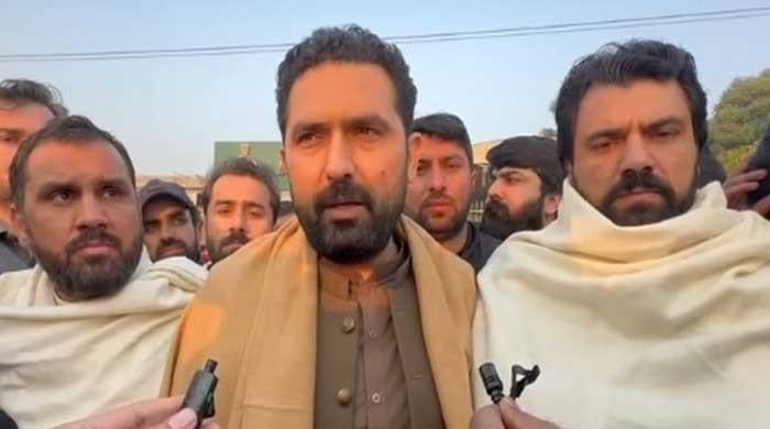 KP CM calls off sit-in on Adiala Road, vows more protests for meeting Imran