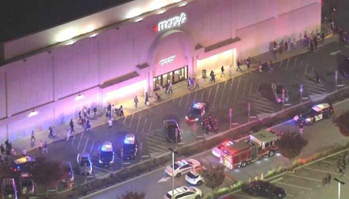 San Jose mall shooting: Gunman escapes after injuring 3 on Black Friday