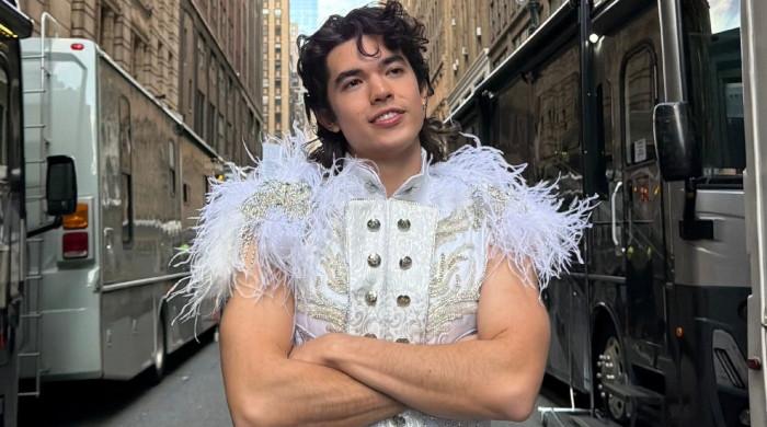 Conan Gray gives mesmerising performance at Thanksgiving parade in NYC