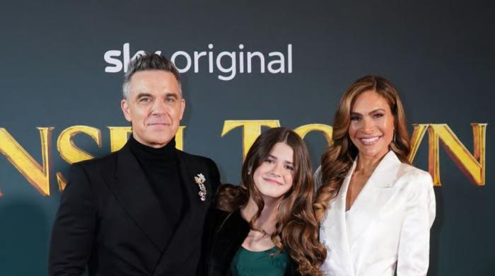 Robbie Williams daughter melts hearts with kind gesture