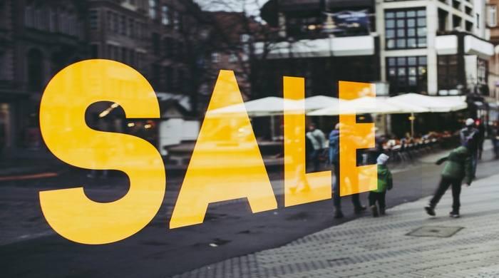 Black Friday 2025 sees record online sales of $11.8 billion