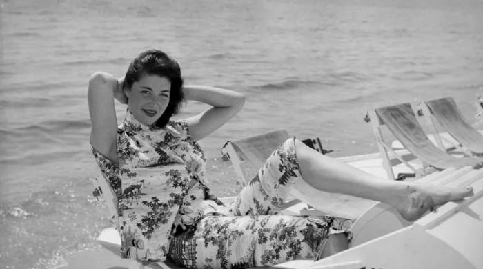 Lise Bourdin, iconic french model, actress, dead at 99