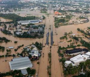 Indonesia, Thailand race to find missing as flooding toll rises to 480