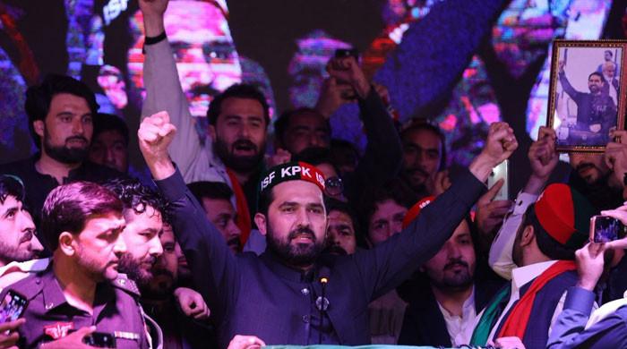 KP CM Afridi dares Centre to impose governor's rule