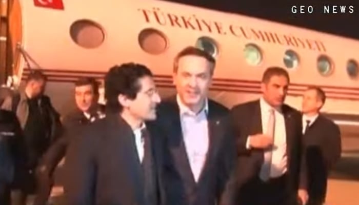 Federal Petroleum Minister, Ali Pervaiz Malik welcoming  Turkiye’s Minister of Energy and Natural Resources, Alparslan Bayraktar at airport on December 2, 2025. — YouTube@ Geo News/Screengrab