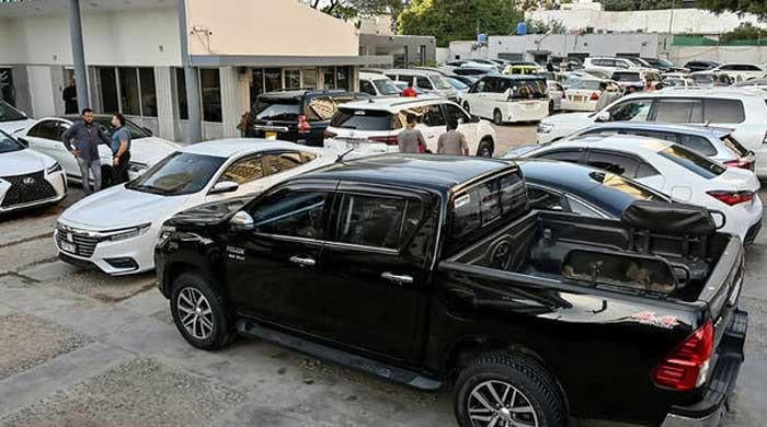 Govt considers scrapping personal baggage used cars import scheme