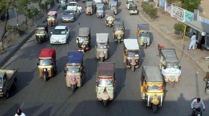 Authorities extend ban on rickshaws to multiple Karachi roads