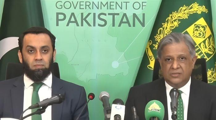 Uzma Khan's meeting with Imran Khan ceased from today: info minister 