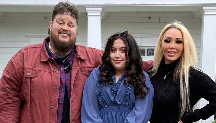 Jelly Roll’s daughter hosts surprise prom-themed bash on dad’s birthday