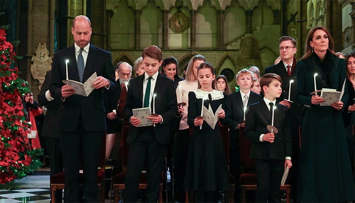 Princess Kate welcomed by royals and stars at Christmas Carol Concert