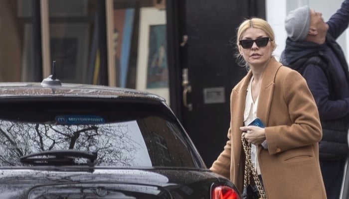 Holly Willoughby fined as she moves to sell car involved in scooter crash